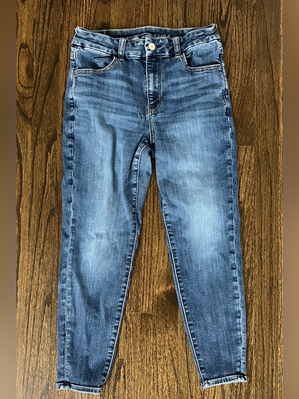 American Eagle Outfitters Light-Medium Blue Skinny Jeans